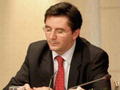 Θέος με θεϊκή αμοιβή