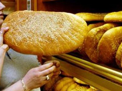 Ανοιχτά μέχρι το απόγευμα τα αρτοποιεία