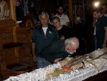 Από το λαϊκό προσκύνημα