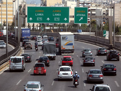 Έκτακτα μέτρα της Τροχαίας για την έξοδο των εκδρομέων