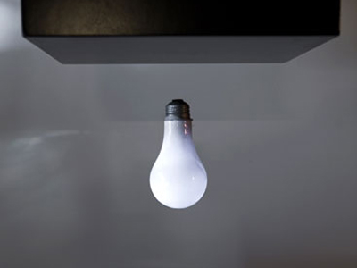 Του άλλαξαν τα φώτα 14 βουλευτές