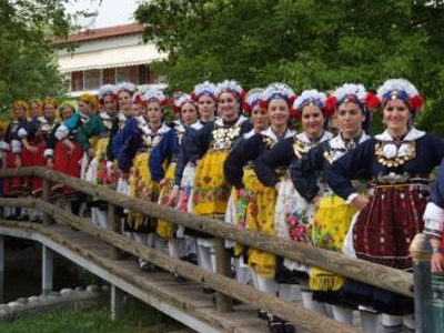 Αναβιώνει το έθιμο της Λαζαρίνας στα Τρίκαλα