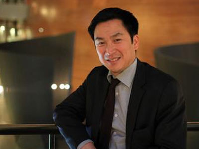 «H τρόικα βάζει το πιστόλι στον κρόταφο της Ελλάδος»