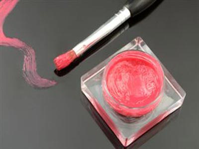 Ενυδατικό lip gloss από τα χεράκια σας