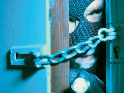 Ληστές έδεσαν και λήστεψαν 53χρονο στο Βόλο