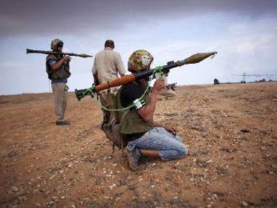 Έκκληση να καταθέσουν τα όπλα