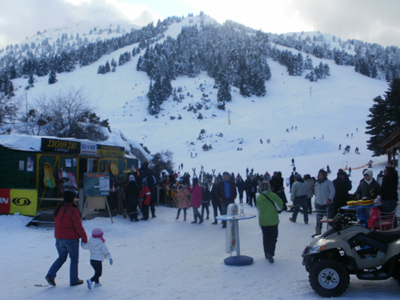 Διευρυμένο ωράριο στο χιονοδρομικό κέντρο Μαινάλου
