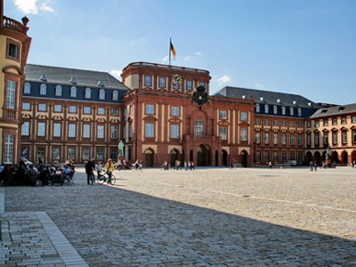 Χαλαρωτικό σεξ πριν από τις εξετάσεις