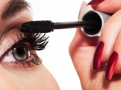 Λύσεις για όταν η μάσκαρα στεγνώνει