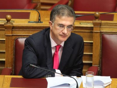 Συνεδρίαση στο Υπ. Οικονομικών για το φορολογικό