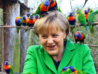 Τα παπαγαλάκια της… Μέρκελ