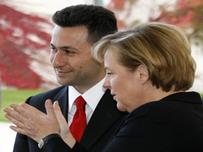 Συνάντηση Μέρκελ – Γκρούεφσκι στο Βερολίνο