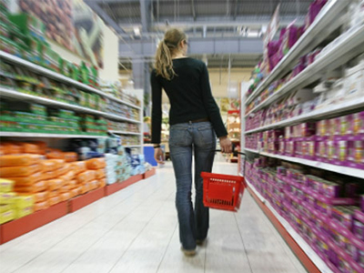 Ελεύθερη η μητέρα που έκλεψε για να ταΐσει τα παιδιά της