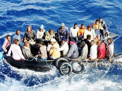 Συναγερμός στην Ιταλία για απόβαση 800.000 μεταναστών