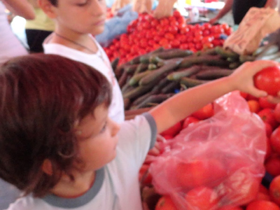 Μικροί πωλητές εν δράσει