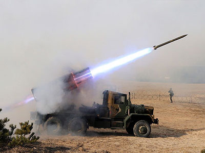 Η Βόρεια Κορέα εκτόξευσε δύο πυραύλους μεσαίου βεληνεκούς