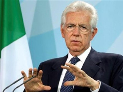 «Ο Μπερλουσκόνι δεν έχει συνοχή στη σκέψη του»