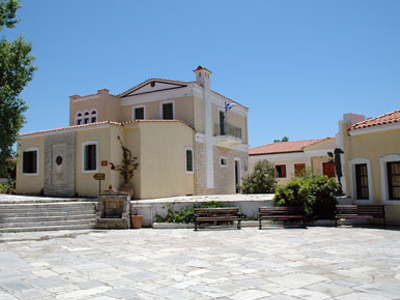 Ηράκλειο: Συγκέντρωση διαμαρτυρίας έξω από το Αρχαιολογικό Μουσείο