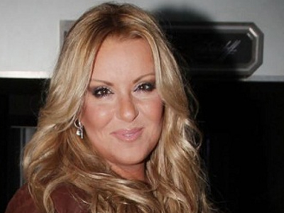 Θα κάνει φινάλε μαζί με την κουμπάρα της!