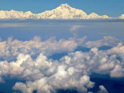 Έβερεστ: Νεκροί έξι ορειβάτες-Αγνοούνται εννέα