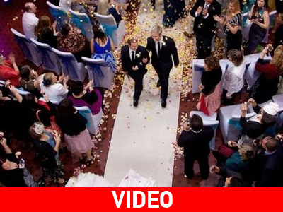 Ν. Ζηλανδία: Οι πρώτοι γάμοι ομοφυλόφιλων είναι γεγονός