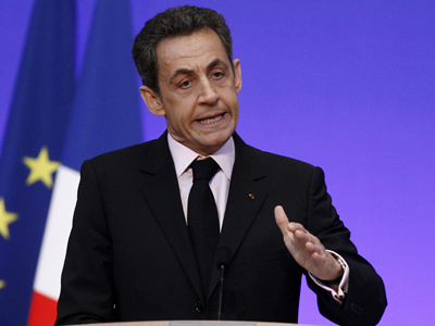 Σαρκοζί: Κερδίζει τη μάχη και χάνει τον πόλεμο