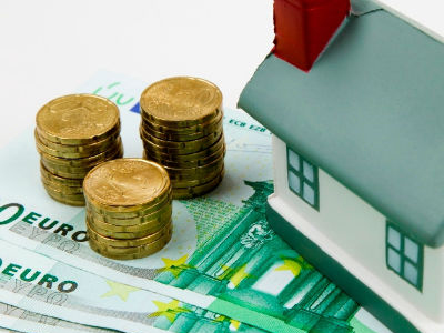 Σημαντικές απώλειες στο διαθέσιμο εισόδημα των νοικοκυριών