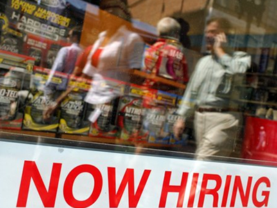 Η προσοχή στρέφεται στις θέσεις απασχόλησης στις ΗΠΑ