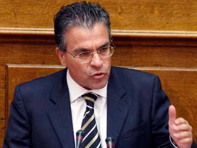 Έκαψε τον Καμμένο, έπλεξε το εγκώμιο του Κουτρουμάνη