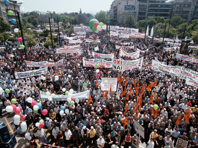 Σε απεργιακό κλοιό η χώρα