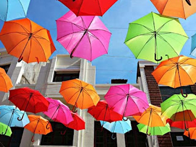 Η χρήση ομπρέλας κάνει καλό και το καλοκαίρι