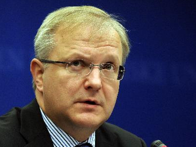 Όλι Ρεν: «Απέχουμε ελάχιστα από την εξεύρεση λύσης»