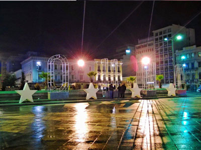 Σήμερα φωταγωγείται το Σύνταγμα