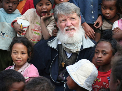 Υποψήφιος για Νόμπελ Ειρήνης ο Πέντρο Οπέκα