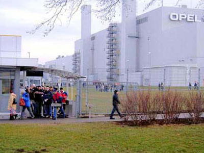 Επιβάλλεται καθεστώς μερικής ανεργίας από τον Σεπτέμβριο στην Opel