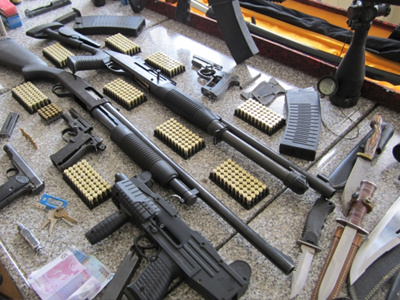 Πάτρα: Ελεύθεροι πατέρας και γιος για το οπλοστάσιο