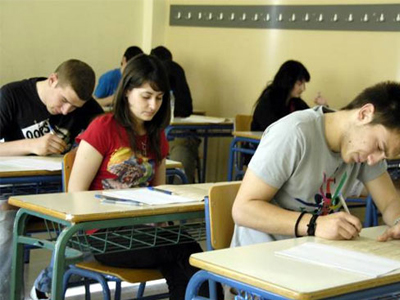 «Δεν θα μειωθούν οι εισακτέοι» διαβεβαιώνει ο Κ. Αρβανιτόπουλος