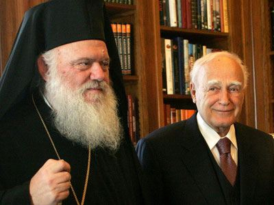 Στη Λειτουργία για την Κυριακή της Ορθοδοξίας ο Παπούλιας