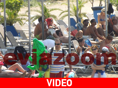 Γέμισαν κόσμο οι παραλίες της Χαλκίδας