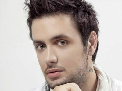 Ο Δημήτρης είναι Alloy Yiallou!