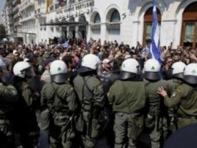 Συγκέντρωση της ΑΝΤΑΡΣΥΑ στο πανεπιστήμιο της Πάτρας