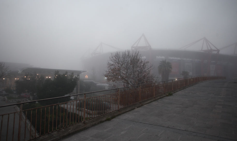 Πέπλο ομίχλης πάνω από τη Νότια Αττική