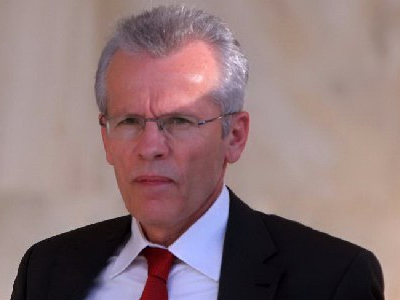 Στέλνουν ραβασάκια αντί για τα ονόματα των πολιτικών