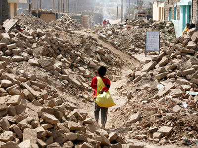 Περού: Κανένας φόβος για τσουνάμι – Δεκάδες τραυματίες