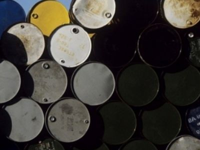 «Λογική» η τιμή του αργού πετρελαίου στα 100 δολάρια / βαρέλι