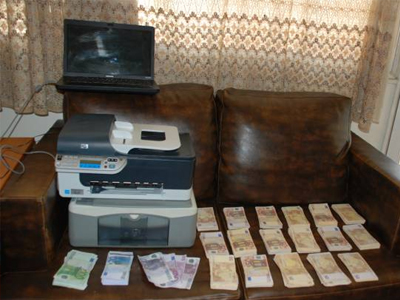 Συλλήψεις για πλαστά χαρτονομίσματα