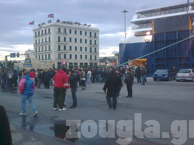 Δεμένα για δεύτερη ημέρα τα πλοία στα λιμάνια