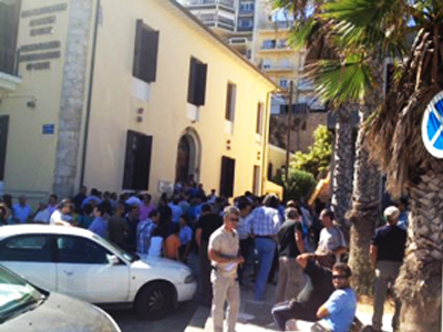 Απέκλεισαν τα γραφεία της Αποκεντρωμένης Διοίκησης Κρήτης