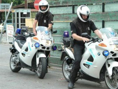 Προσπάθησε να αποφύγει μπλόκο και σκοτώθηκε