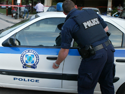 Παρίστανε τον αστυνομικό και συνελήφθη
